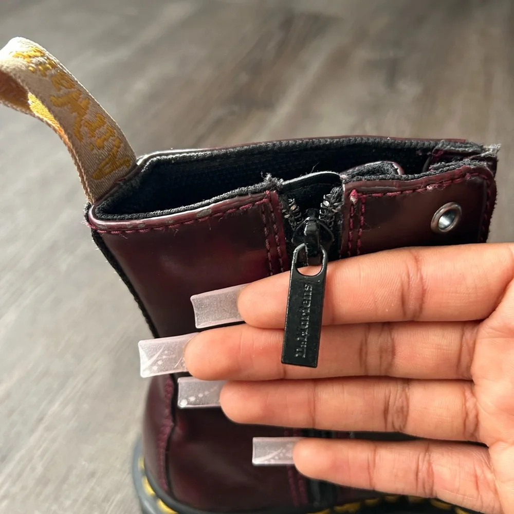 DOC MARTENS - Picture 4 of 5